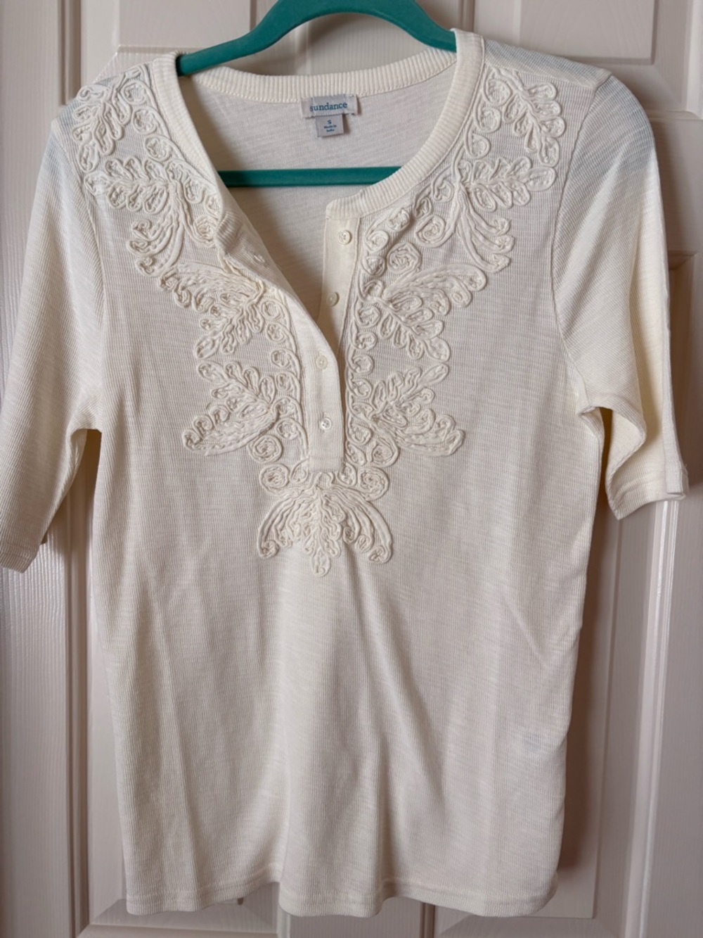 Sundance Women's Cream Crewneck Sweater